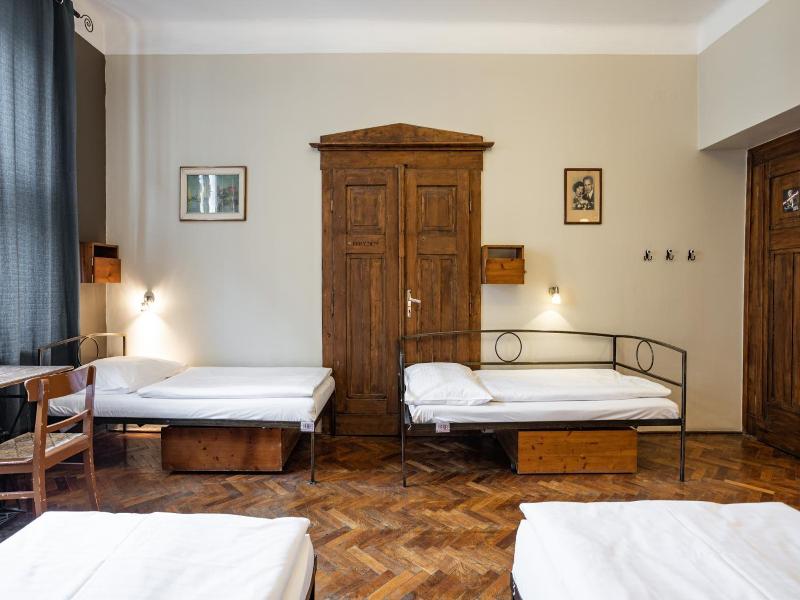 Sir Toby’s Hostel image