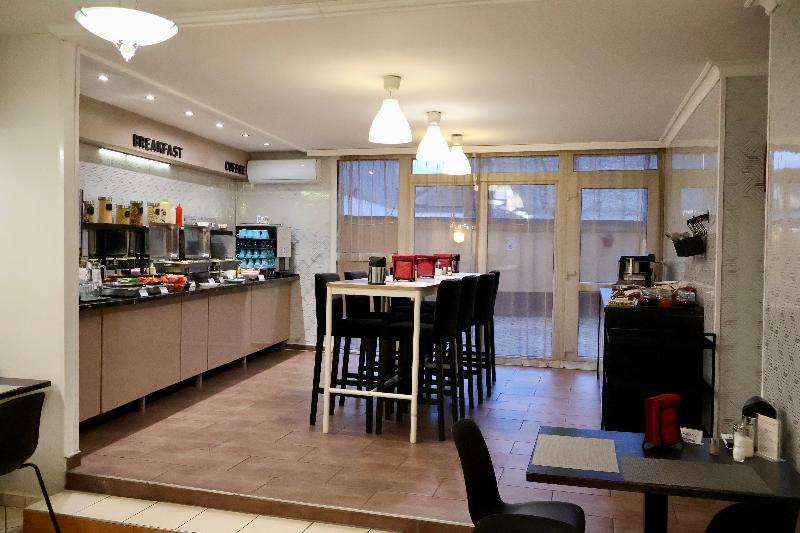 Triple M Hotel image