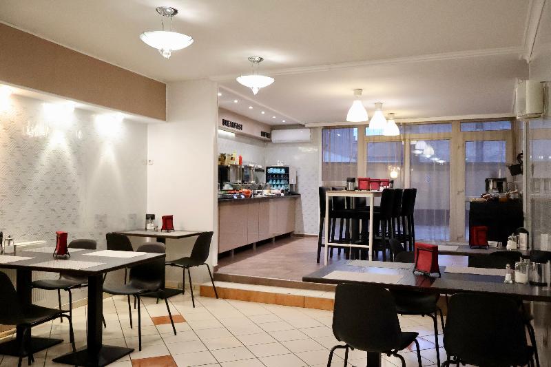 Triple M Hotel image