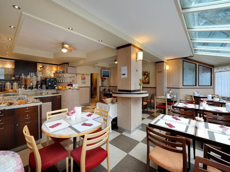 Hotel Bon Port image