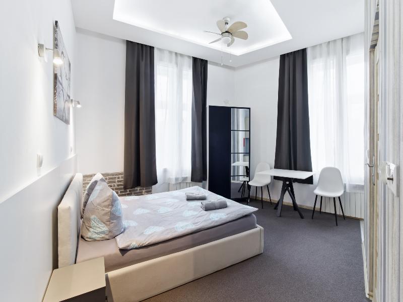 Queen Apartments image