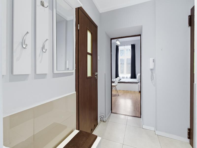 Queen Apartments image