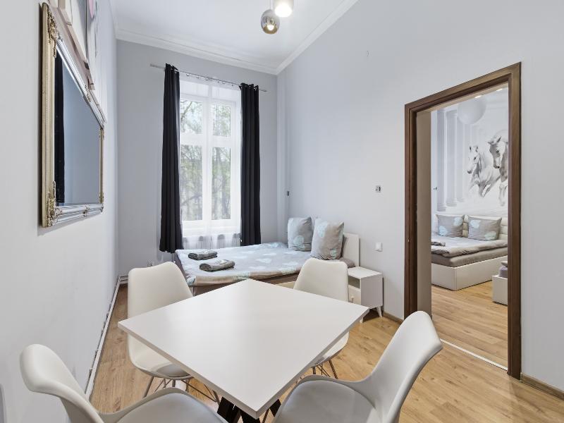 Queen Apartments image