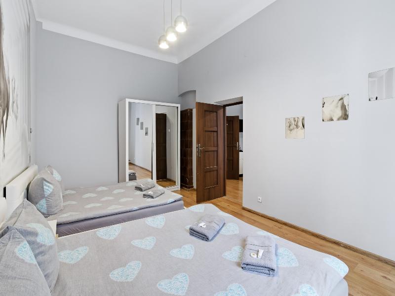 Queen Apartments image