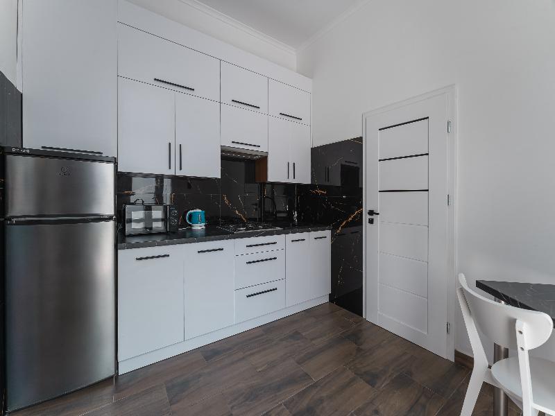 Queen Apartments image