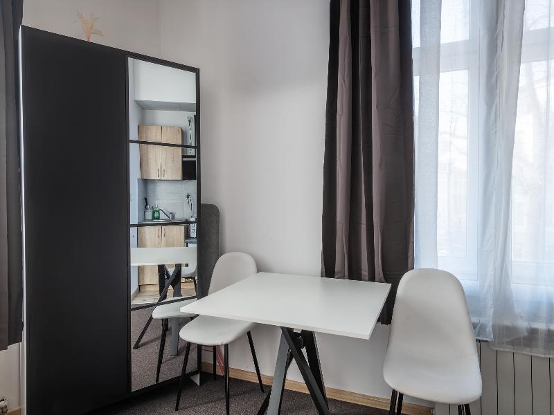 Queen Apartments image