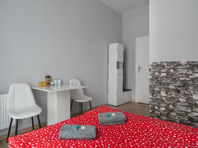 Queen Apartments image