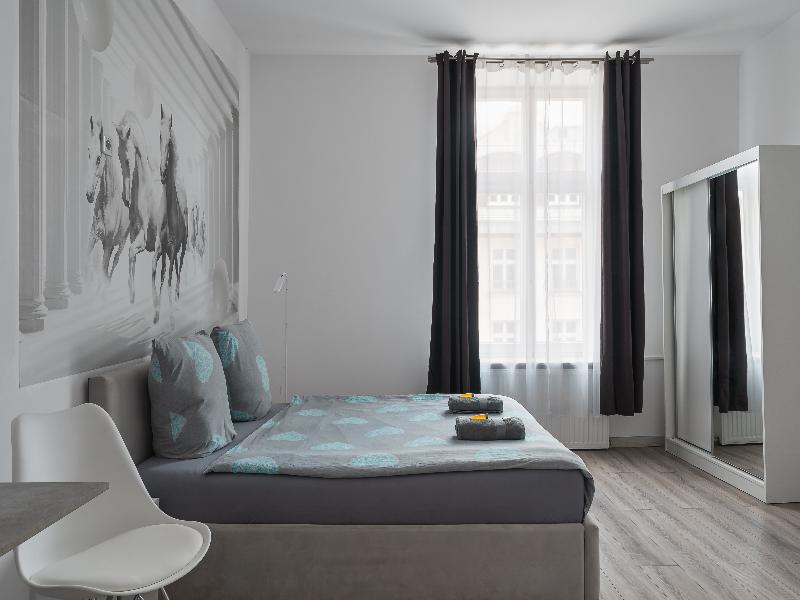 Queen Apartments image