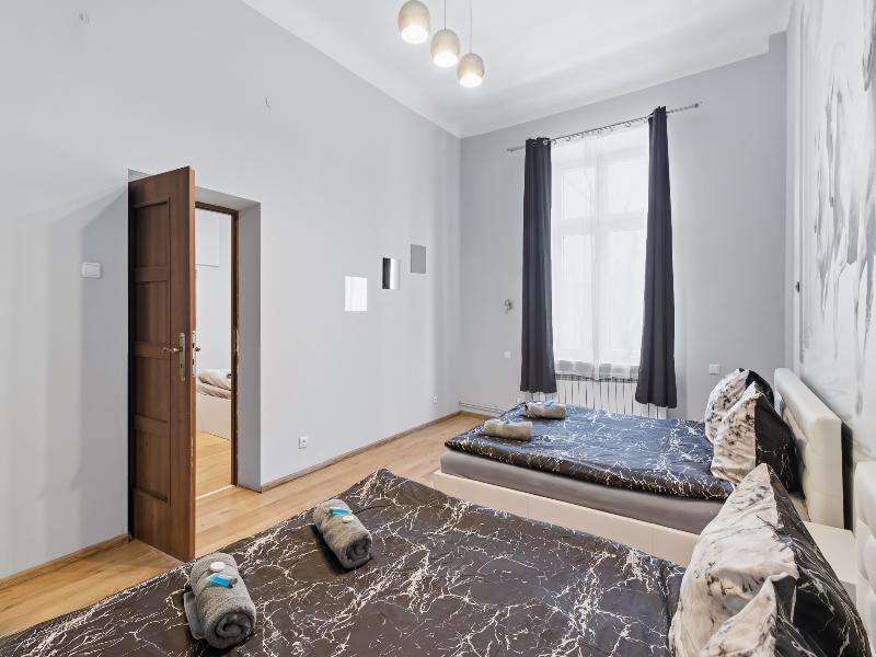 Queen Apartments image