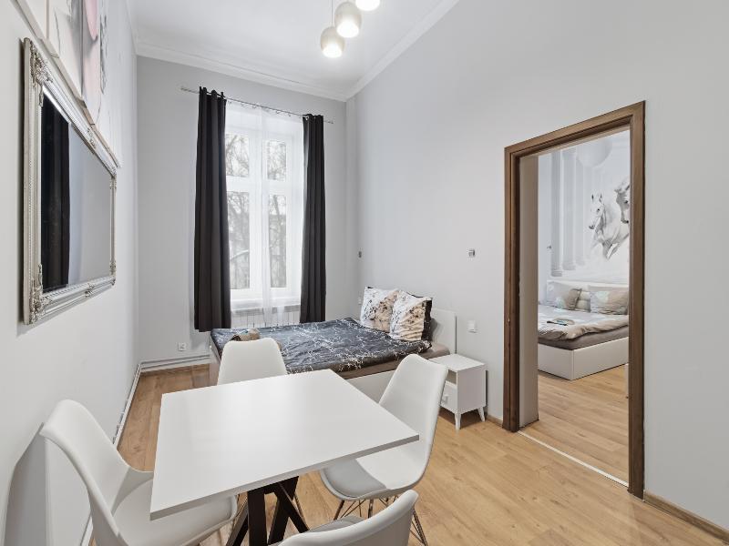 Queen Apartments image
