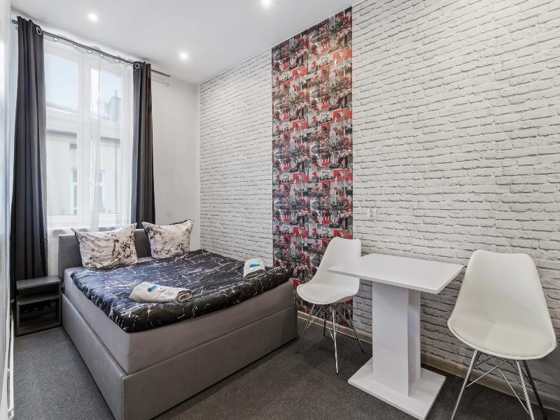 Queen Apartments image