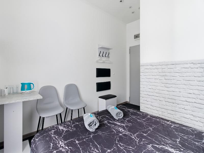 Queen Apartments image