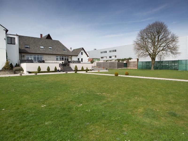 Malpertuus Hotel image
