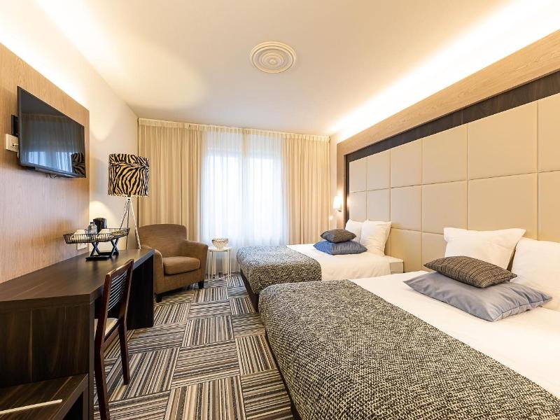 Malpertuus Hotel image