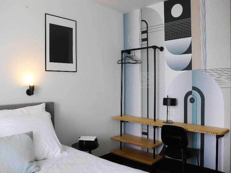 Hotel National image