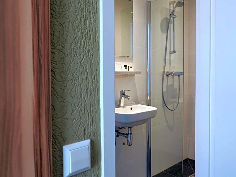 Asterisk Hotel image