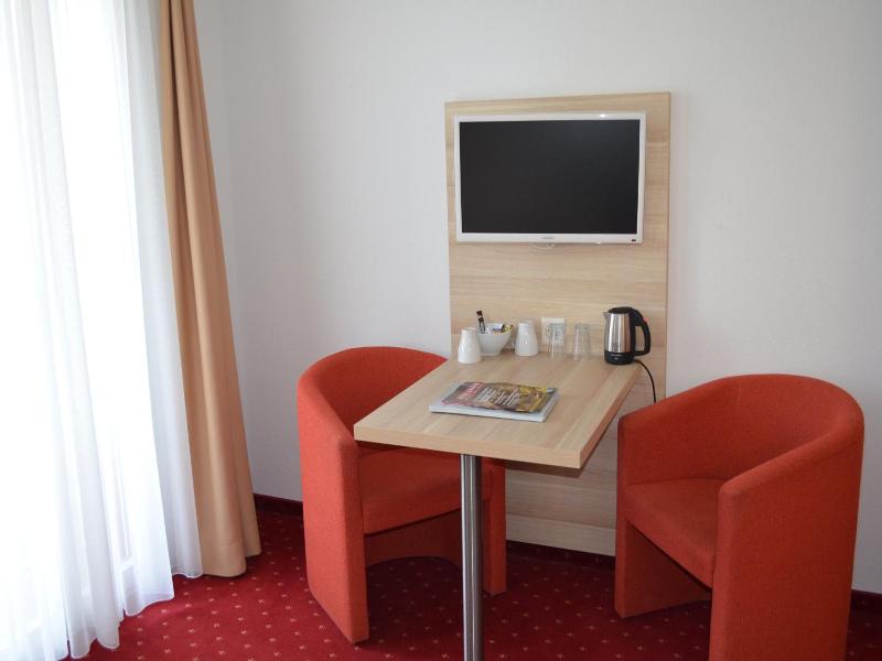 Hotel Kreuz image