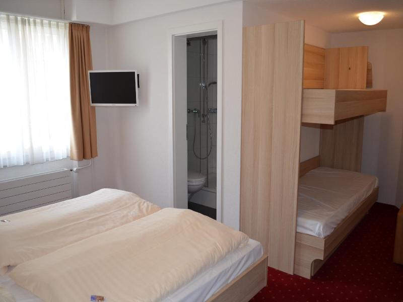 Hotel Kreuz image