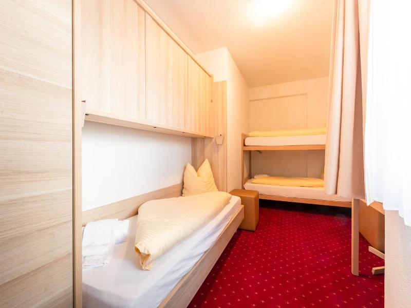 Hotel Kreuz image