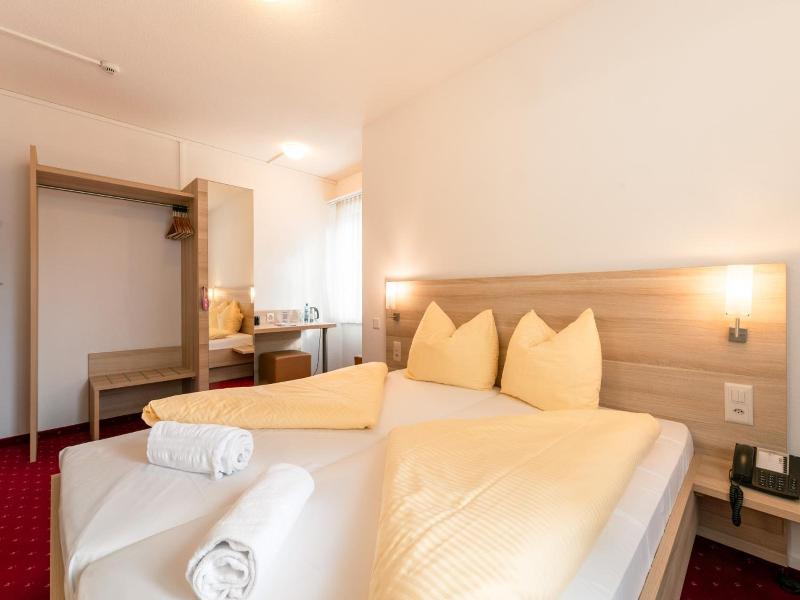 Hotel Kreuz image