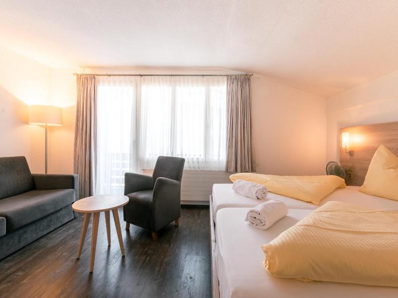 Hotel Kreuz image
