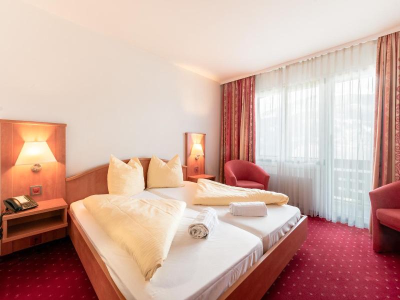 Hotel Kreuz image