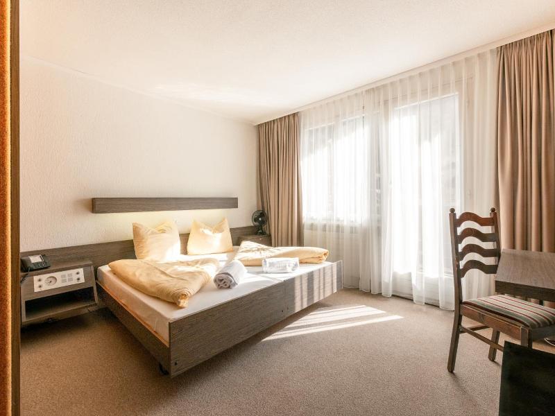 Hotel Kreuz image