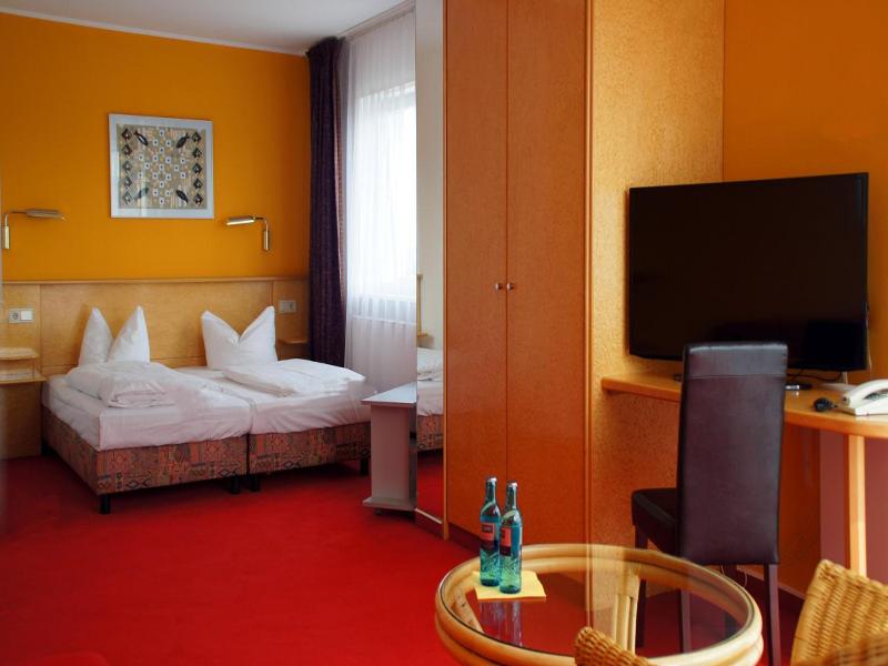 Hotel Am Buschkrugpark image