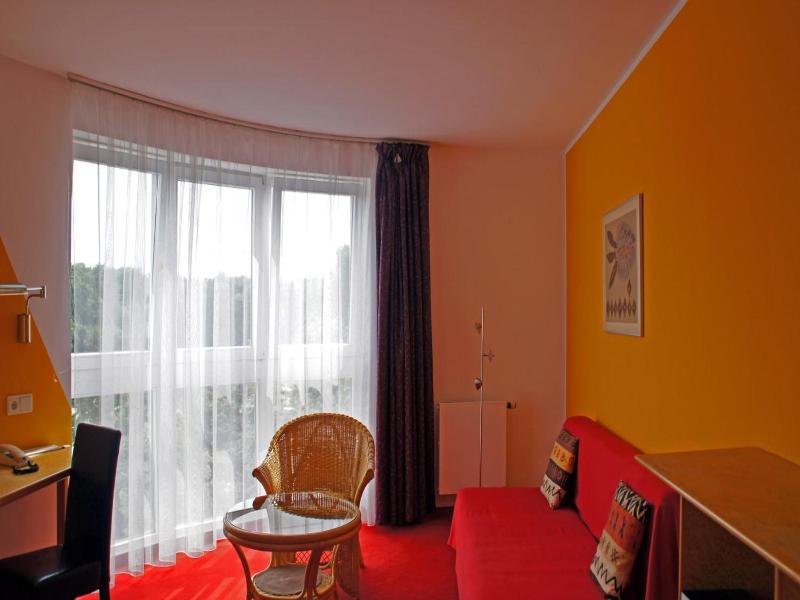 Hotel Am Buschkrugpark image