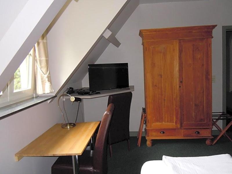 Malcot Hotel image