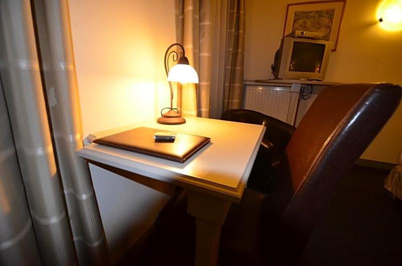 Malcot Hotel image