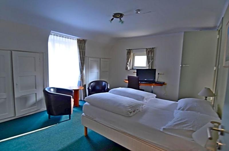 Malcot Hotel image