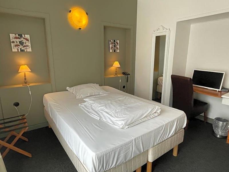 Malcot Hotel image