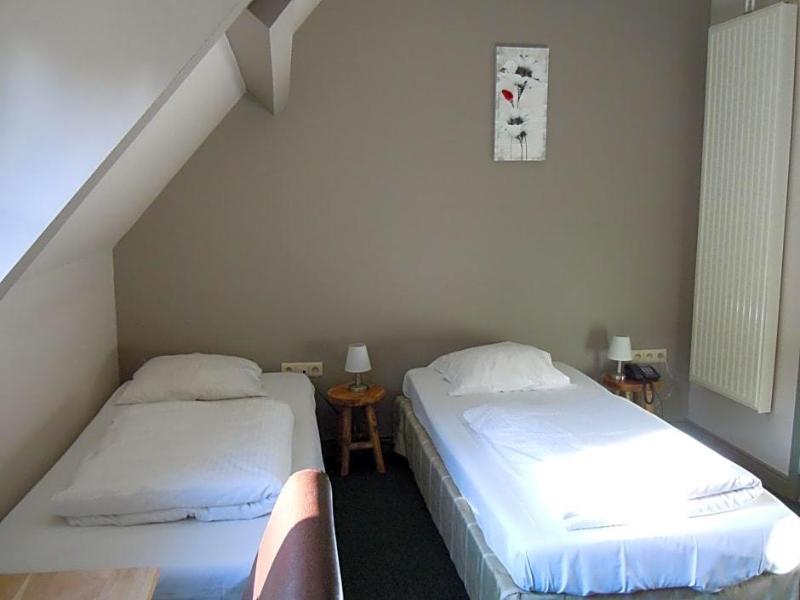 Malcot Hotel image