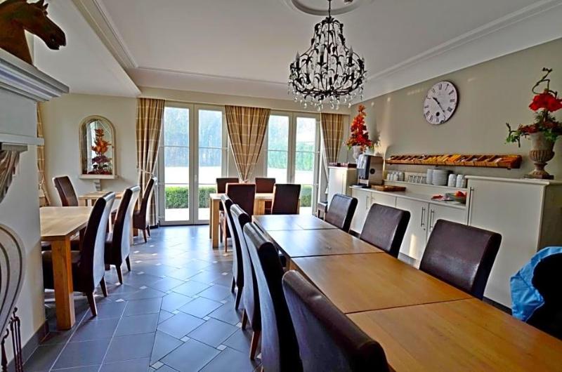 Malcot Hotel image