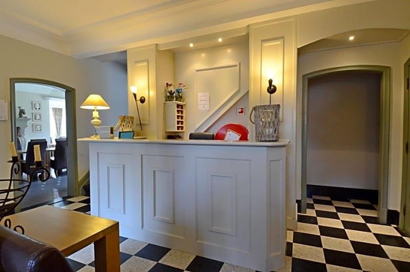 Malcot Hotel image
