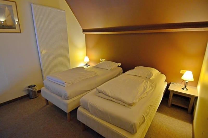 Malcot Hotel image