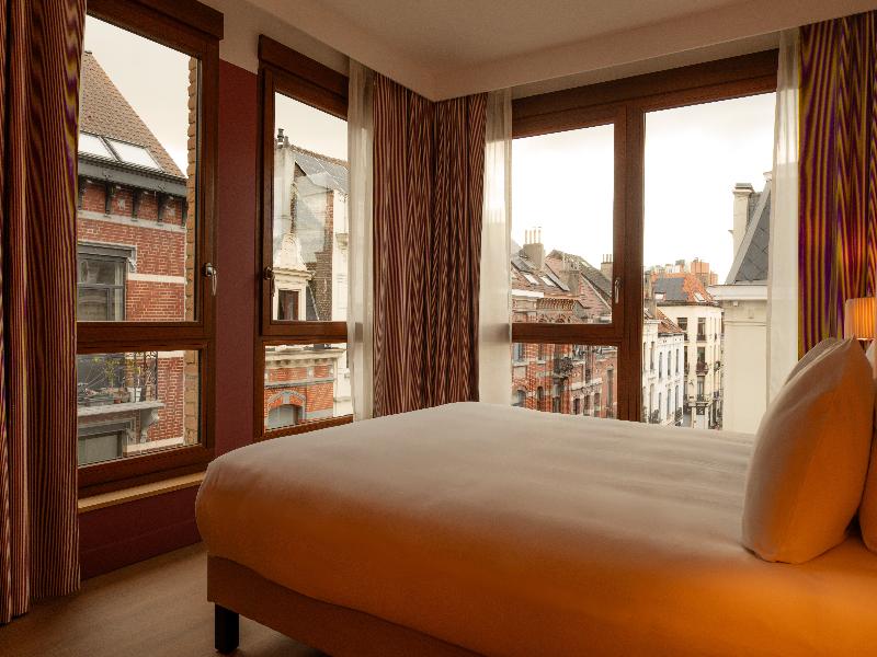 9Hotel Chelton image