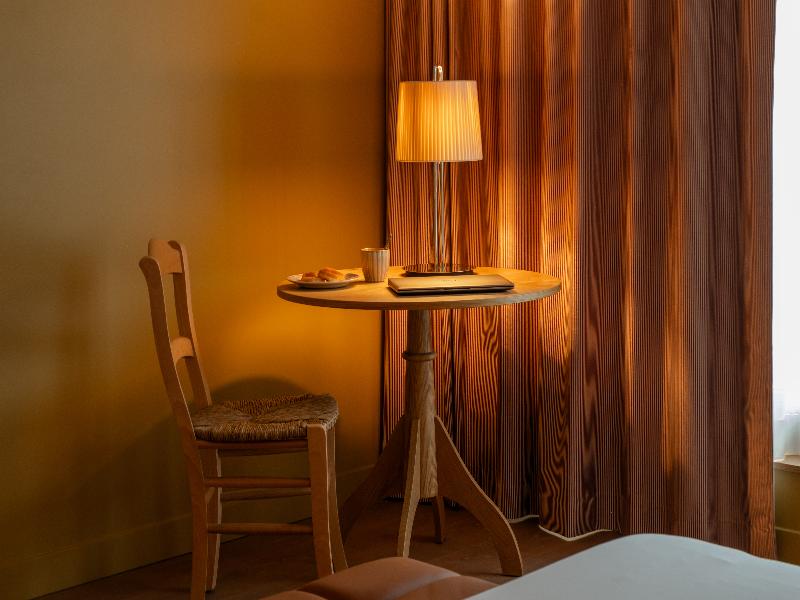 9Hotel Chelton image