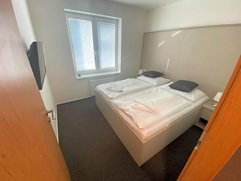 Hotel Rakovec image