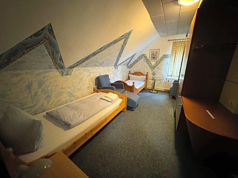Zum Kluverbaum image
