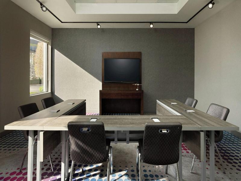 Aloft Miami Doral image