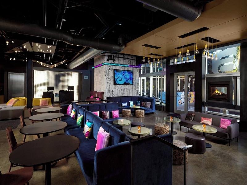 Aloft Miami Doral image