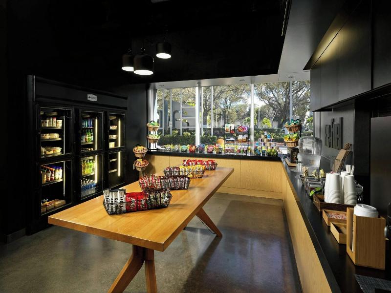 Aloft Miami Doral image