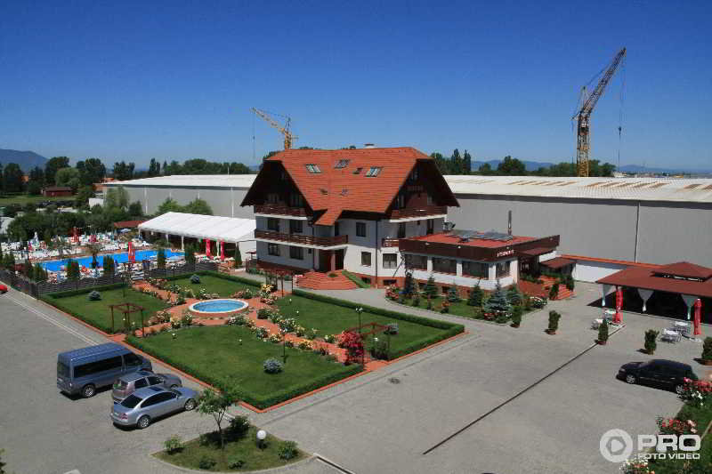 Garden Club Hotel image