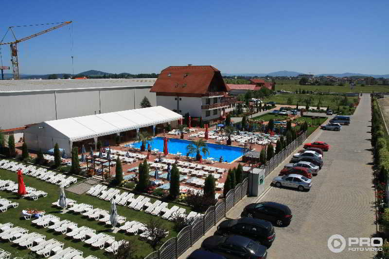 Garden Club Hotel image