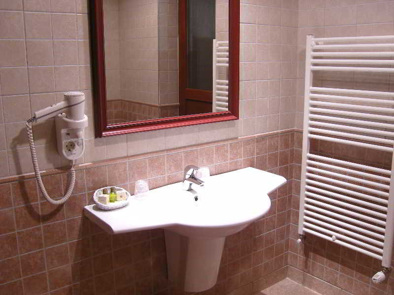 Garden Club Hotel image