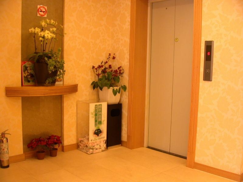 Color image