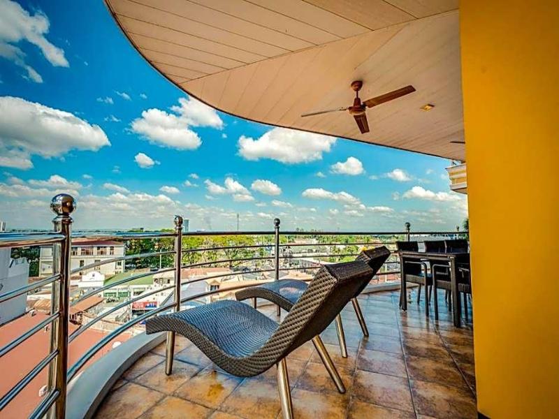 Fields Plaza Condo image