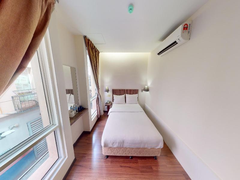 9 Square Hotel image